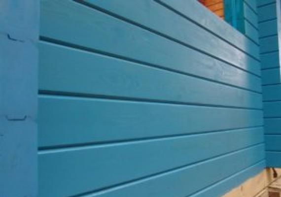 Правильная покраска деревянного дома Какая краска лучше для деревянного дома